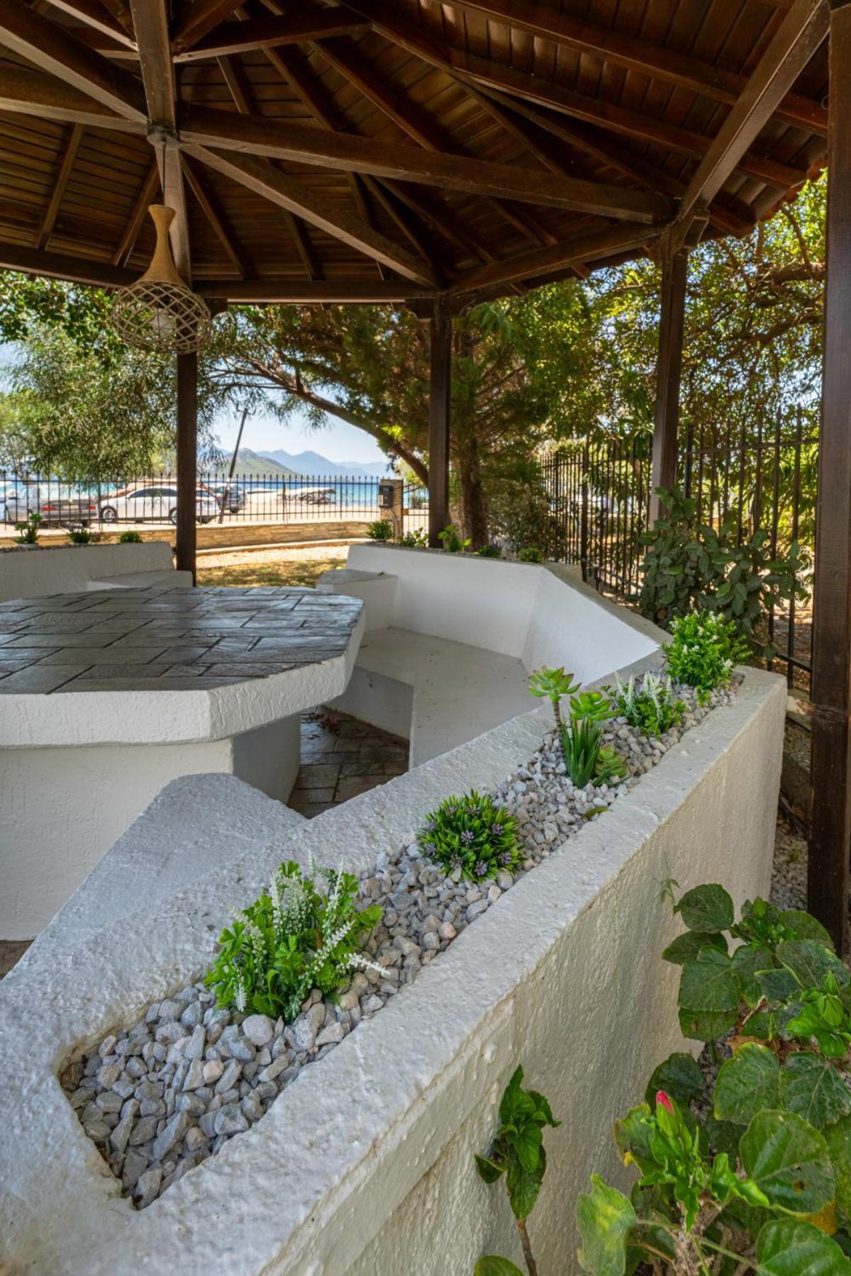 Alkis Guest House By Aegiankazarte Kapotidhes Екстер'єр фото
